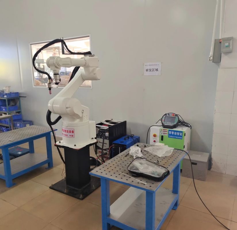 मध्यम मोटी प्लेटों के लिए 6 एक्सिस वेल्डिंग आर्म रोबोट औद्योगिक स्वचालित वेल्डिंग रोबोट